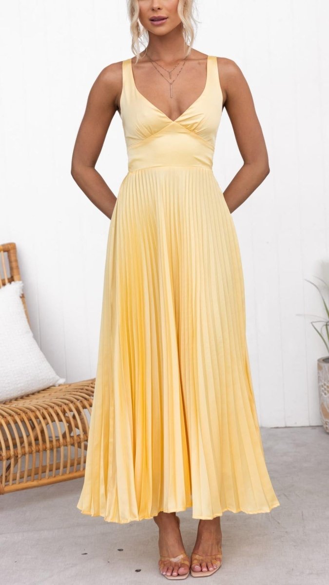 Fashionmoment® | Robe longue plissée jaune à col en V