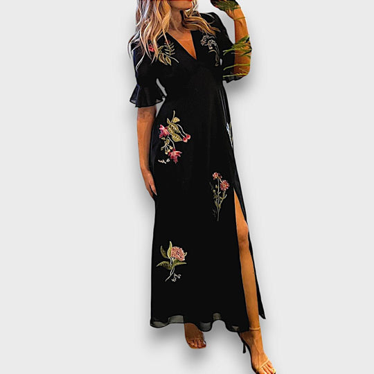 Adelise – Robe longue brodée à l'élégance florale