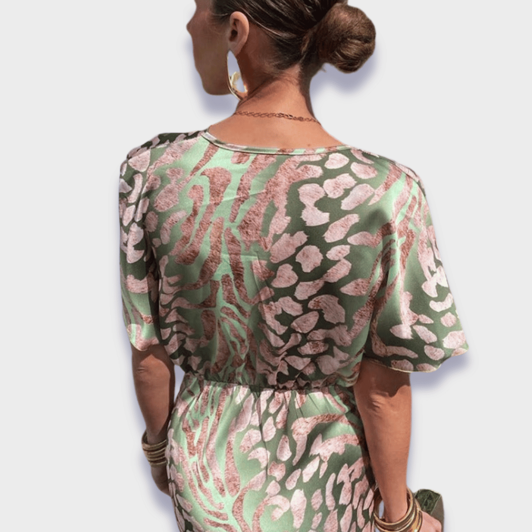 Cornelia | Robe longue torsadée à col en V premium