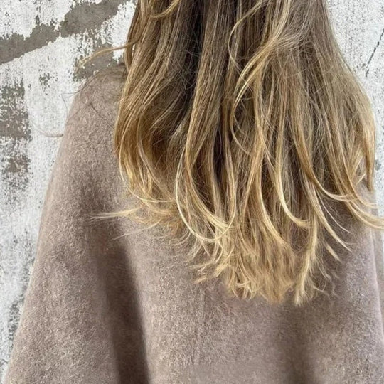 Nouvelle™ | Cape avec des manches évasées chics