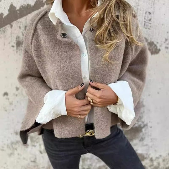Nouvelle™ | Cape avec des manches évasées chics