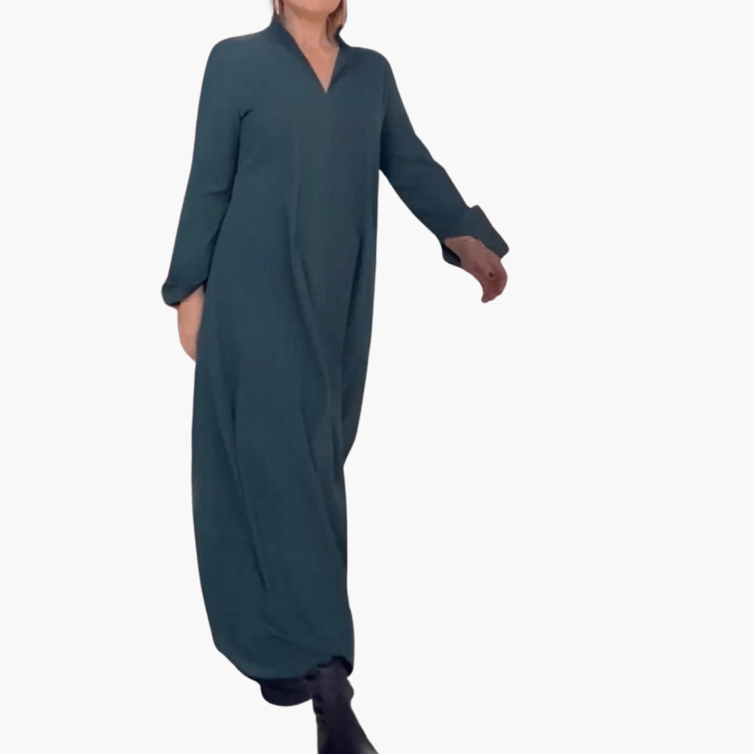 Emilia | Robe longue ample à revers et fente latérale