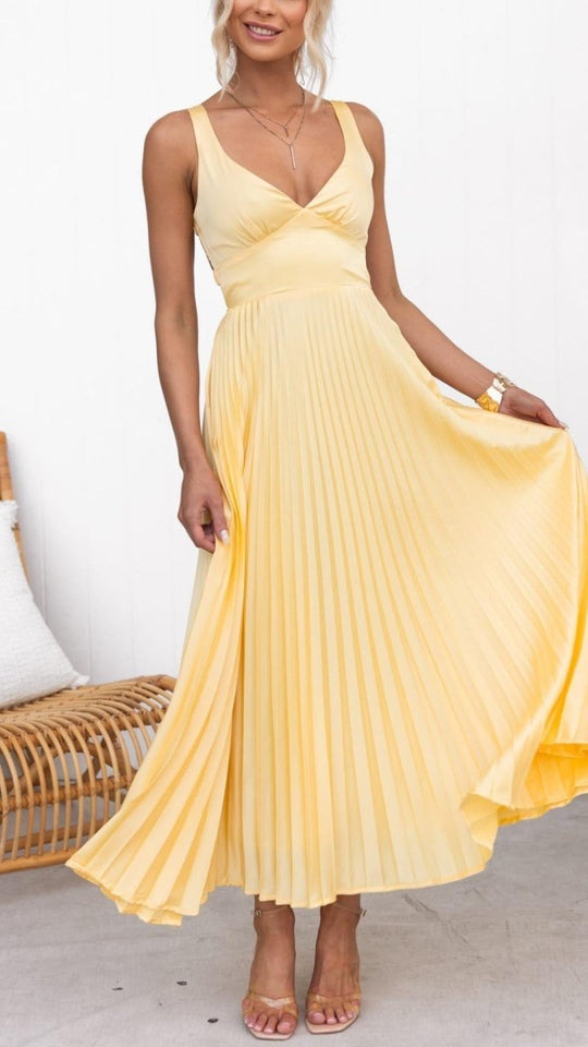 Fashionmoment® | Robe longue plissée jaune à col en V