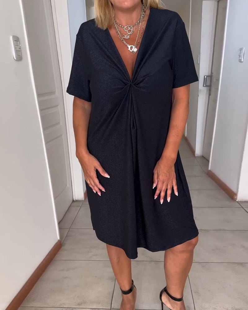 Robe à col en V torsadé et manches courtes