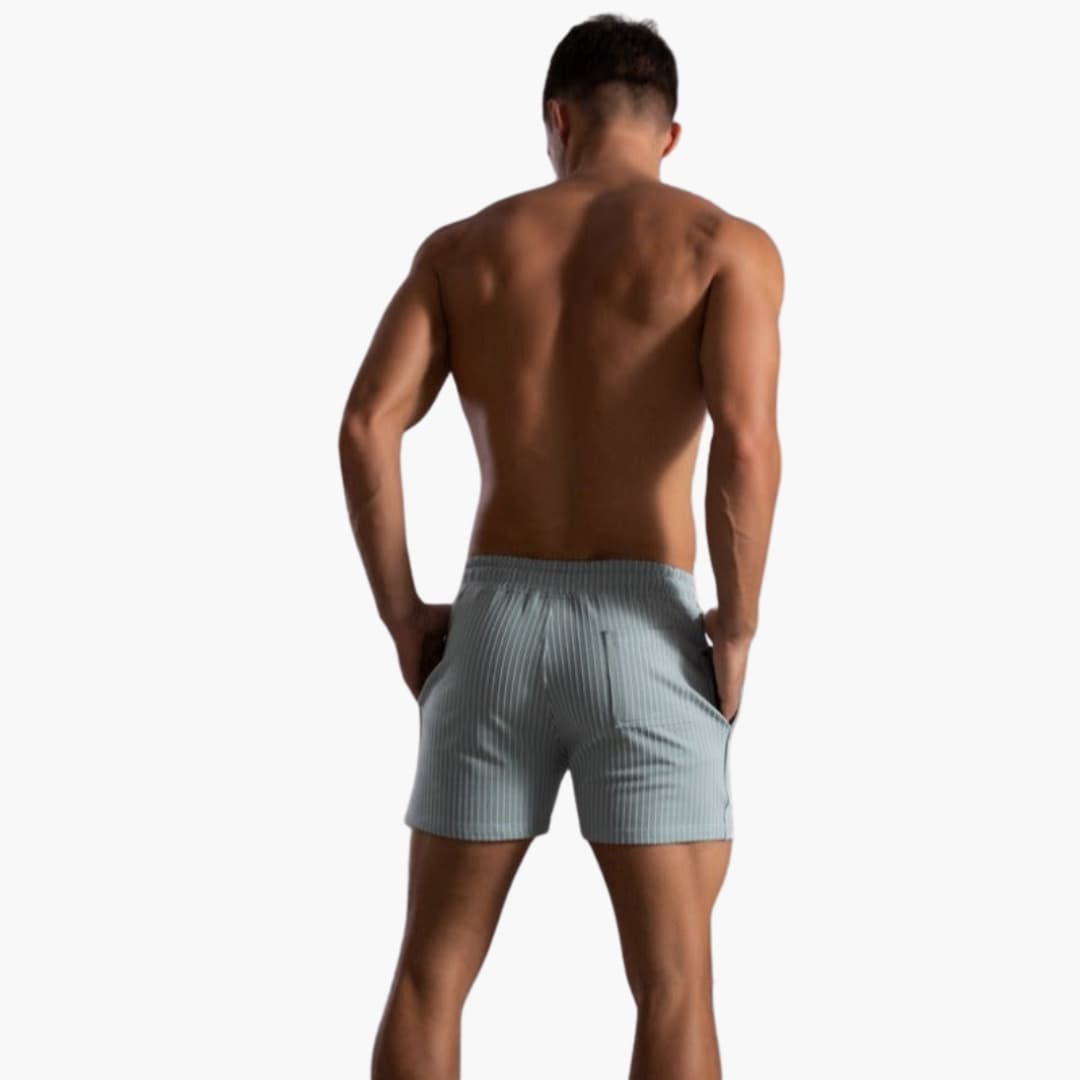 Short rayé à cordon coulissant - pour homme au style estival