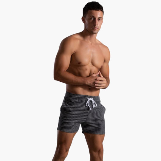 Short rayé à cordon coulissant - pour homme au style estival