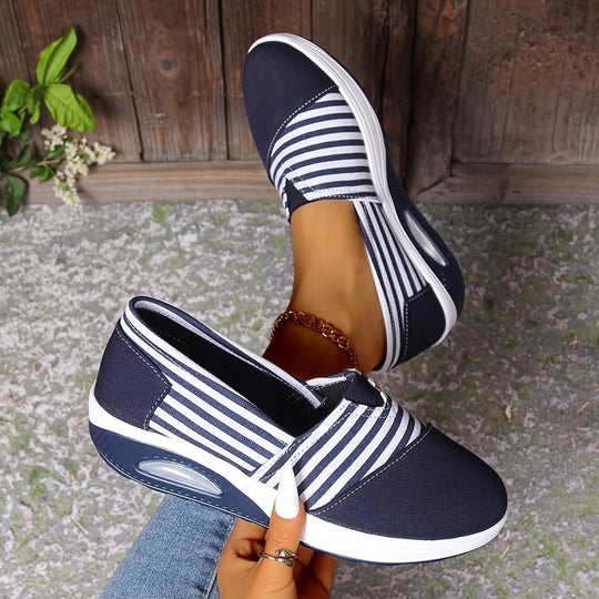 Millie I Baskets orthopédiques confortables à rayures