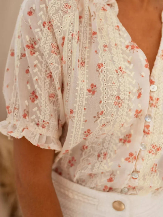 Mirelle | Bluse mit Blumenmuster und romantischem Detail