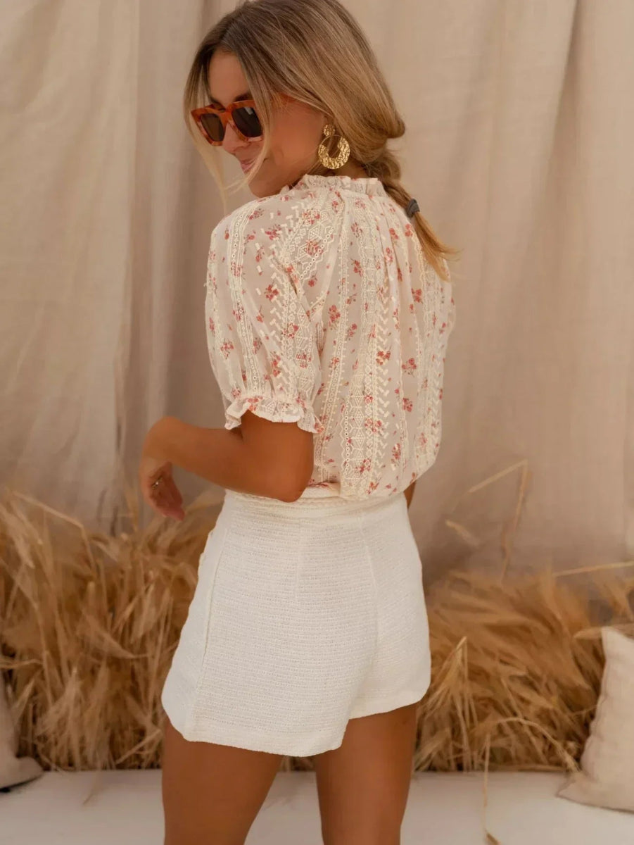 Mirelle | Bluse mit Blumenmuster und romantischem Detail